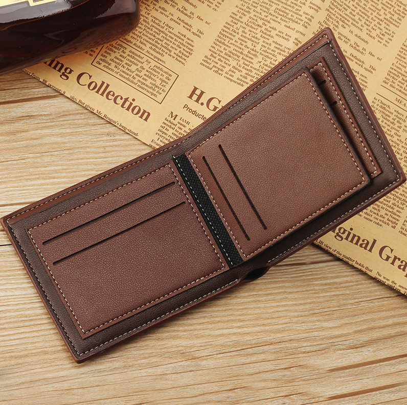Slim Leather Bifold Wallet – Classic Everyday Essential